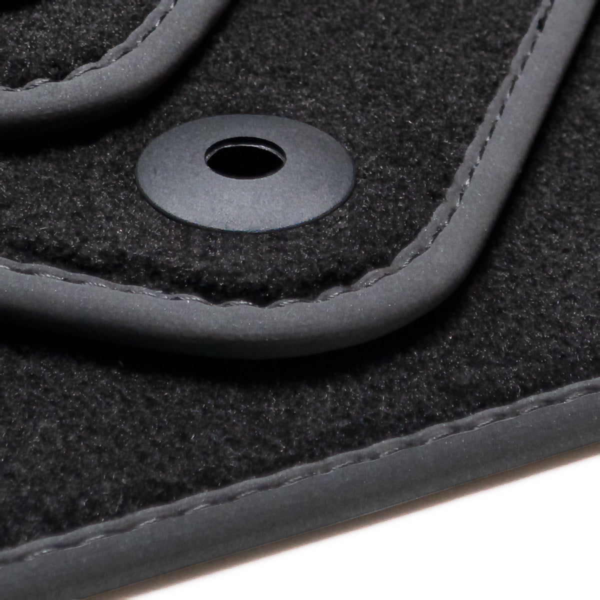 Mazda MPV LW Velour Floor Mats 1999–2005 – 5-Seat – Black – image 8