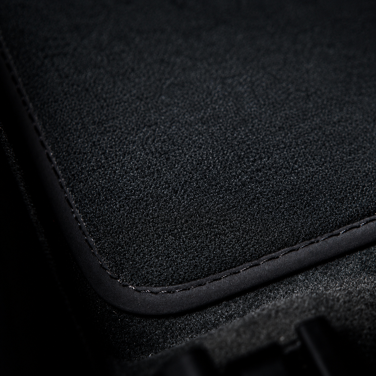 Alfa Romeo 146 Velour Floor Mats – 1994-2001 – Black Exclusive