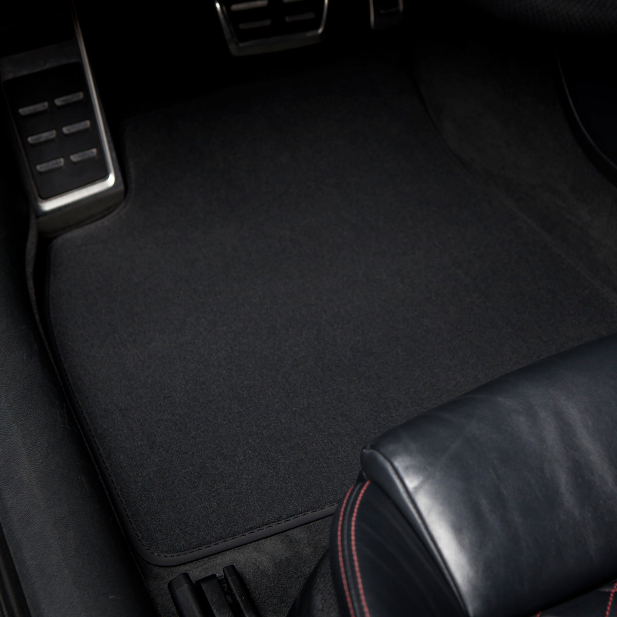 Ferrari FF Velours Fußmatten 2011–2016 – Schwarz
